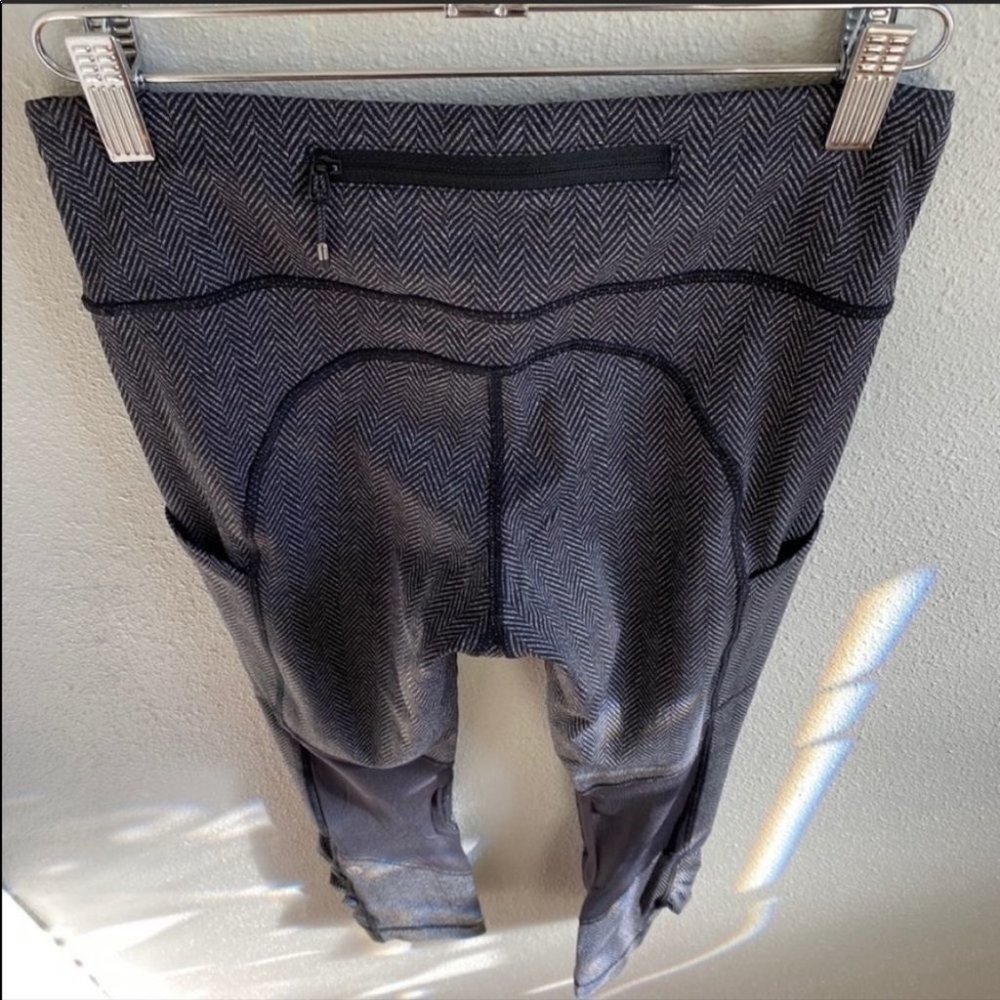 NWOT Lululemon Speed Tight Crop Giant Herringbone - Picture 6 of 12